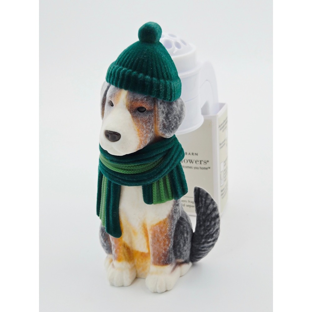 Bath & Body Works Wallflowers Flocked Holiday Dog Fragrance Plug Beanie Scarf